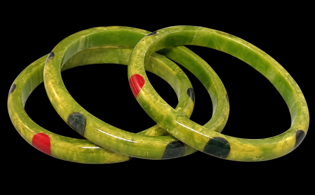 Shultz marbled green dot bangles